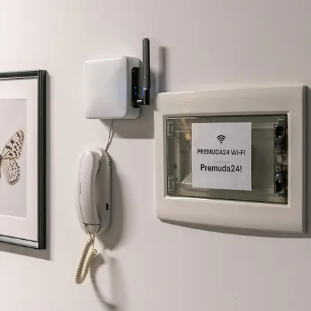 We - Premuda Boutique, * Milano